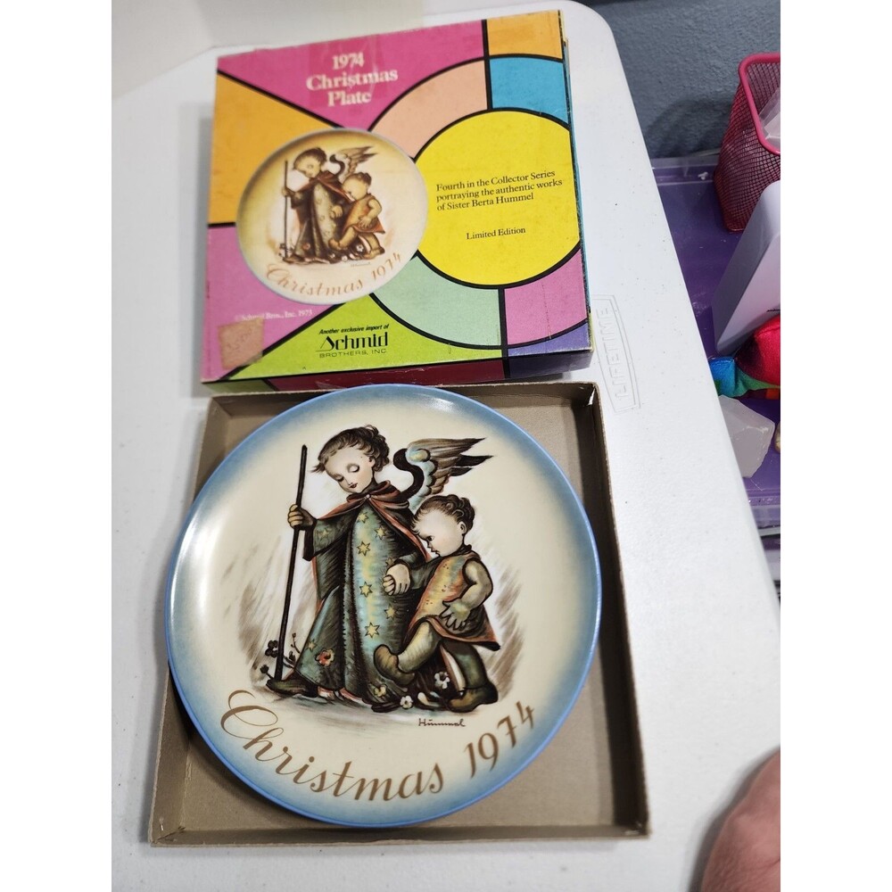 Sister Berta Hummel Guardian Angel Schmid 8" Christmas Collector Plate 1974